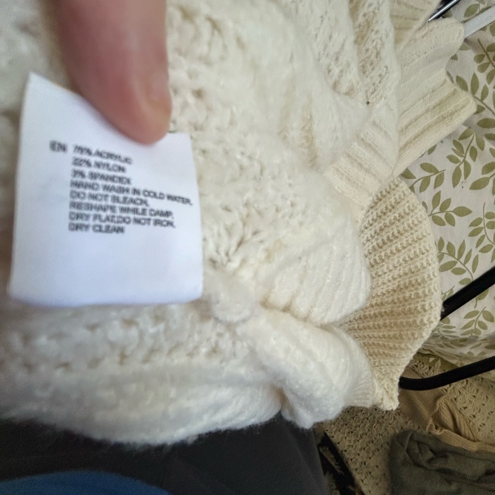 La Classe Couture Nordstrom Women's Off White Oversized Poncho Sweater - Picture 6 of 6